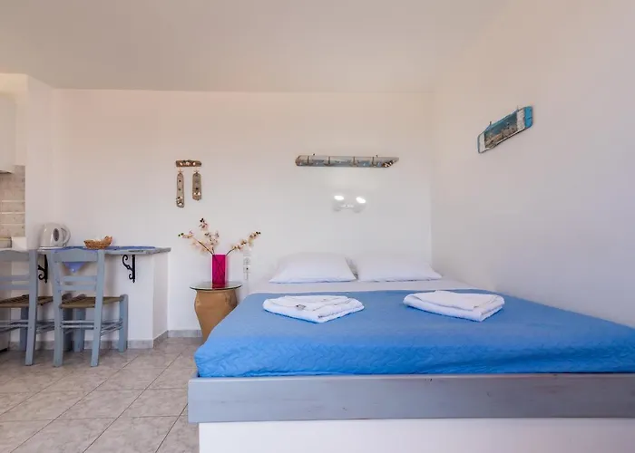 Polyegos View 酒店 2*