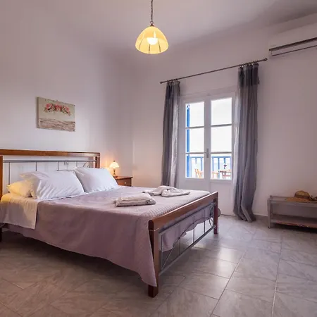 Polyegos View Hotel