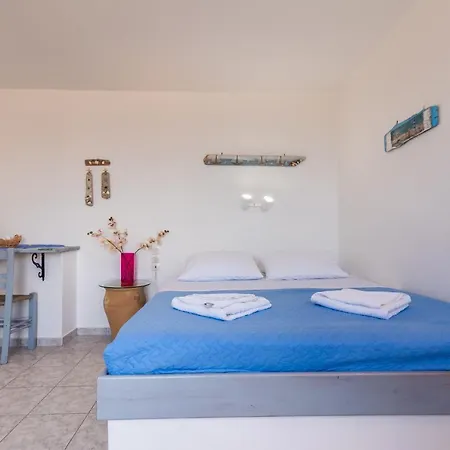 Polyegos View Hotel 2*