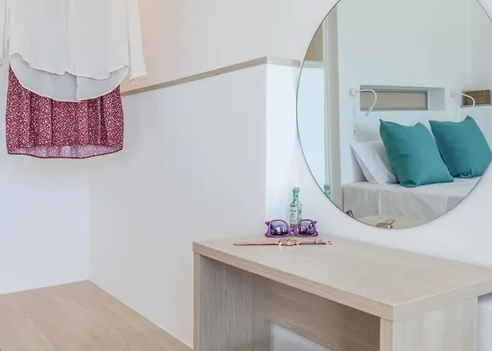 Polyegos View Отель Поллония